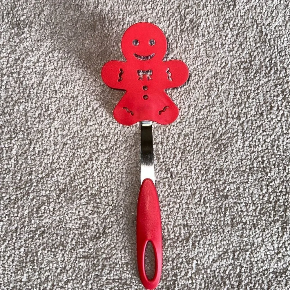 Gingerbread Man Spatula!